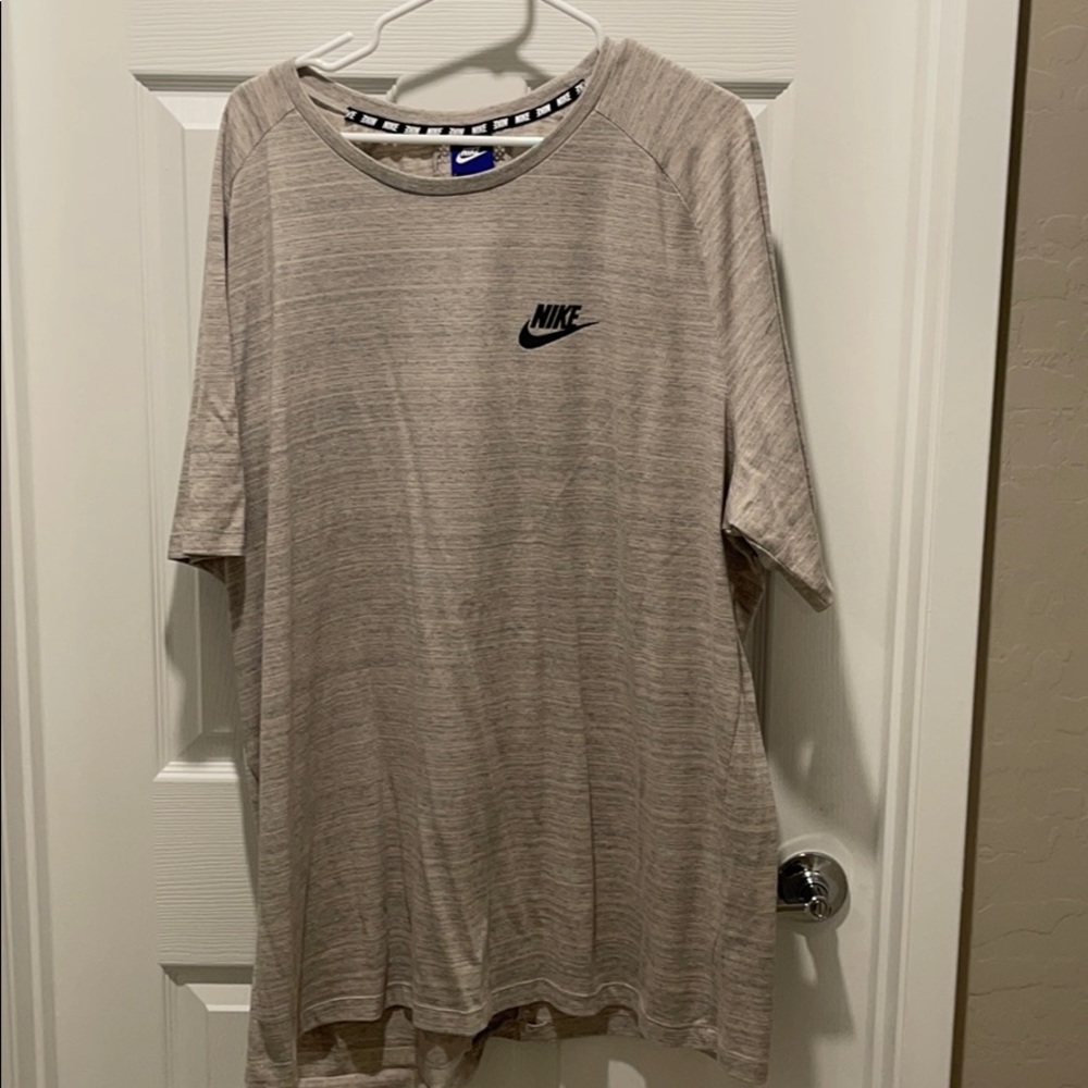 Nike T-shirt